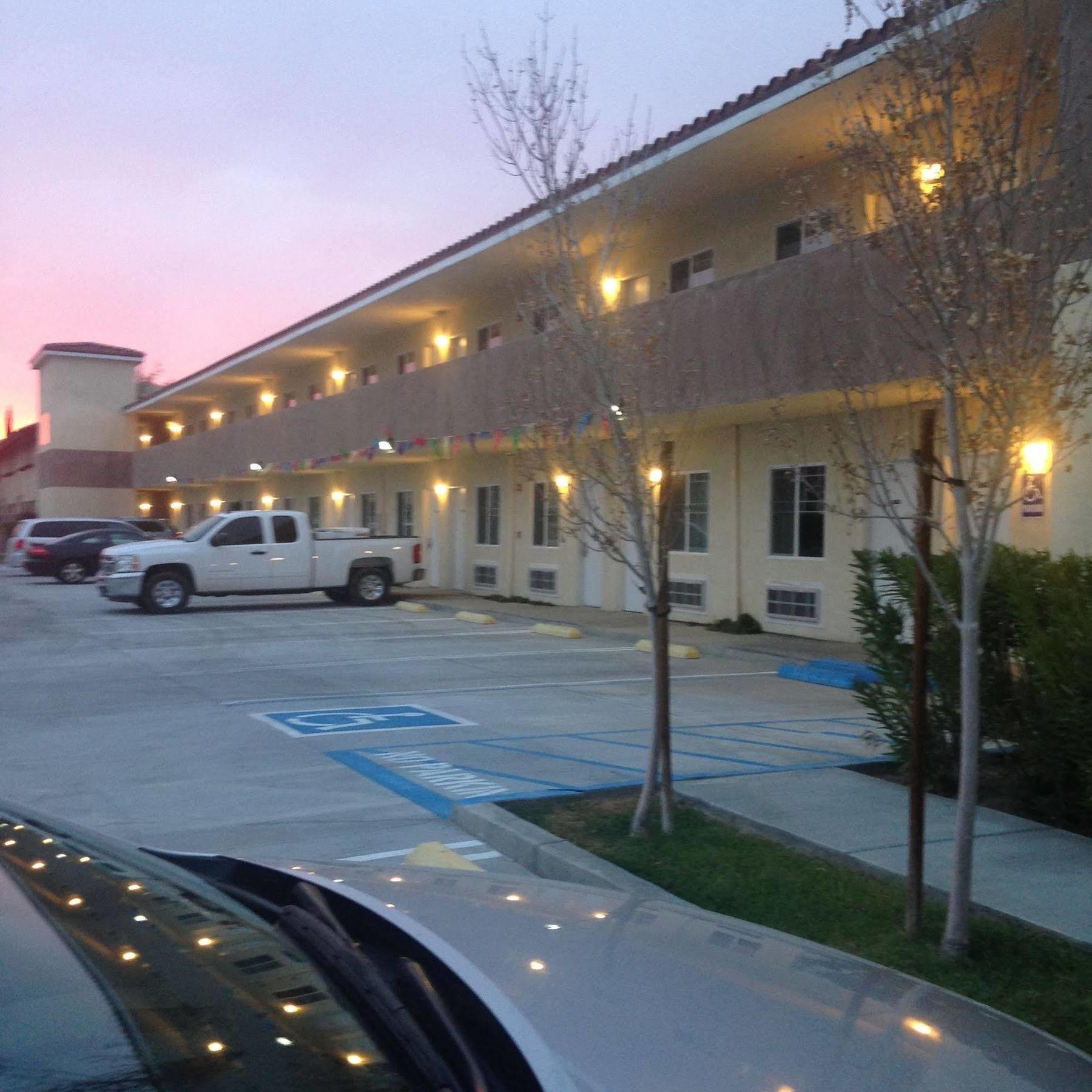America Inn & Suites Ridgecrest Exterior foto